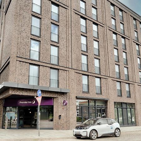 Premier Inn Hamburg City Klostertor Exterior photo